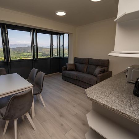 Apartamentos Turisticos Palacio De Meras Tineo Buitenkant foto