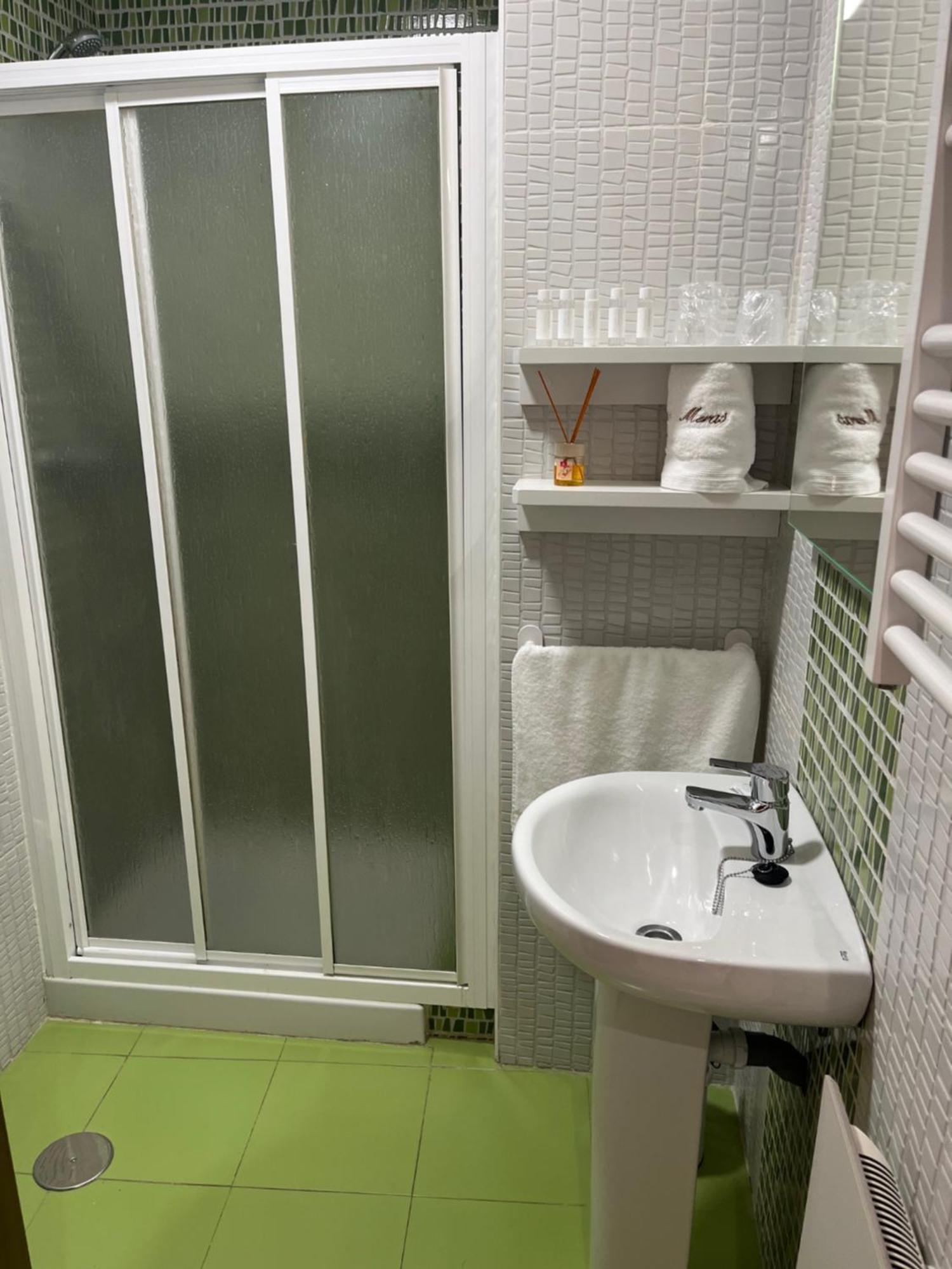Apartamentos Turisticos Palacio De Meras Tineo Buitenkant foto